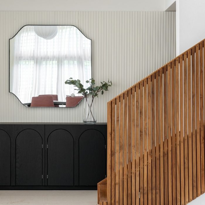 Framed mirror